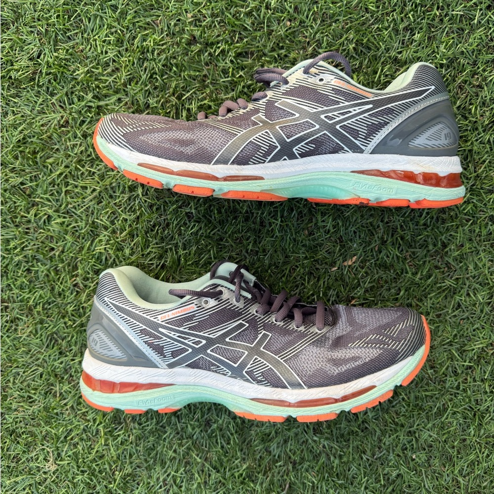 Asics Gel Nimbus 19  Running Shoes Carbon White Flash Sz(12)